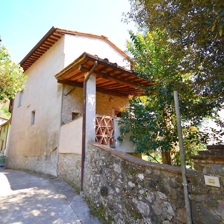 Belvilla By Oyo Camelia Pescaglia Buitenkant foto